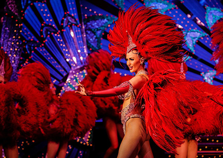 Moulin Rouge, Champagne e tour della città