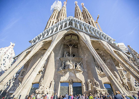 Führung durch die Sagrada Familia und den Turm
